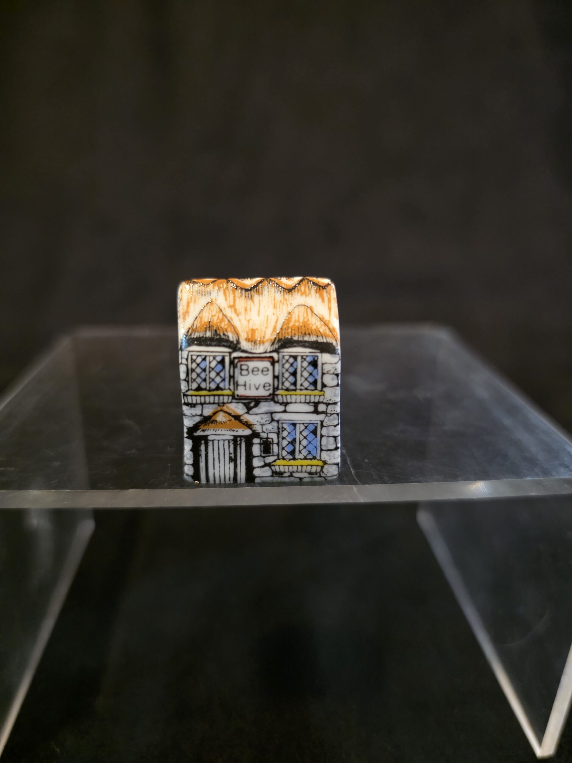 お家型シンブル(Bee Hive)44K-414